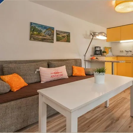 Bungalow 5 公寓 Lutow